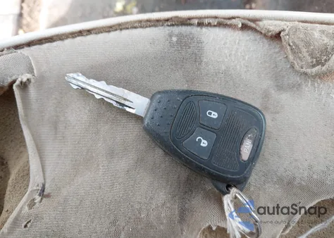 2007 Dodge Ram 1500 Slt/Trx4 Off Road/Sport from USA, damaged, VIN 1D7HU18277J612192